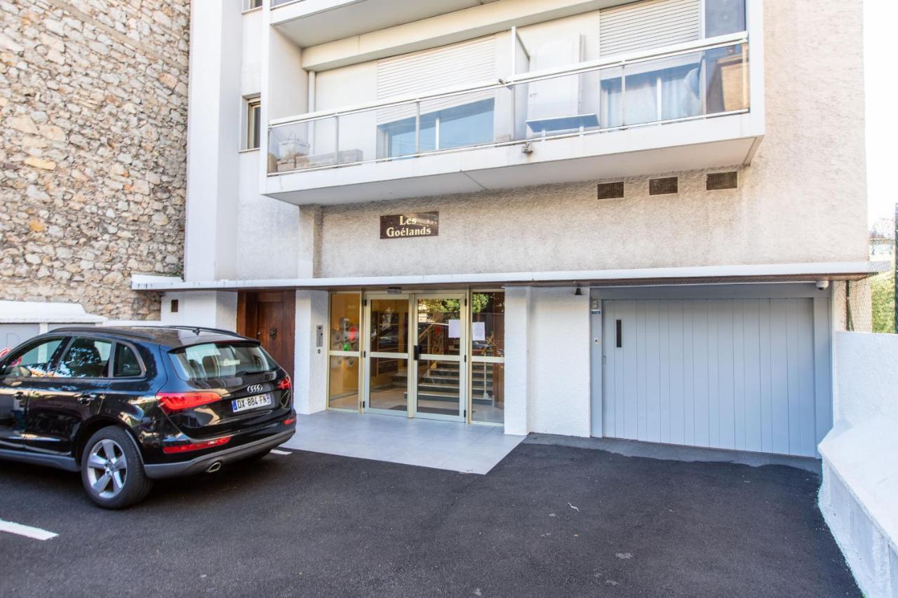 Lb Vacation Rentals I Admire Panoramic Ocean Views Through Walls Of Windows Cannes Exteriér fotografie
