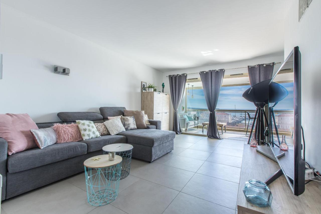 Lb Vacation Rentals I Admire Panoramic Ocean Views Through Walls Of Windows Cannes Exteriér fotografie